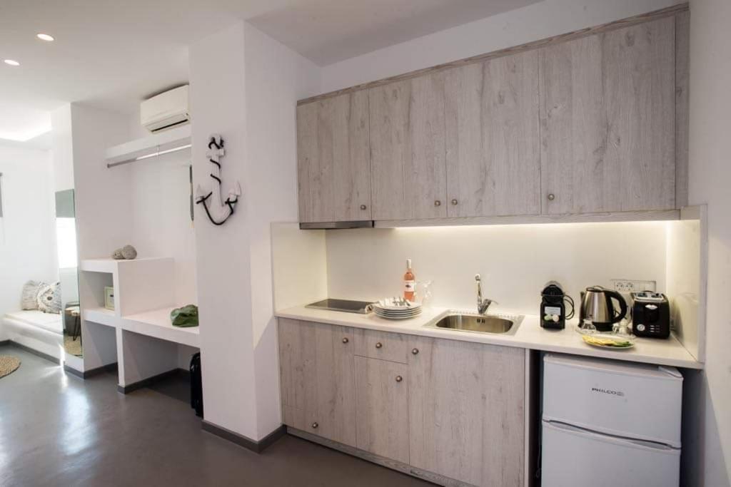 Jonaz Suites *