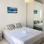 Jonaz Suites